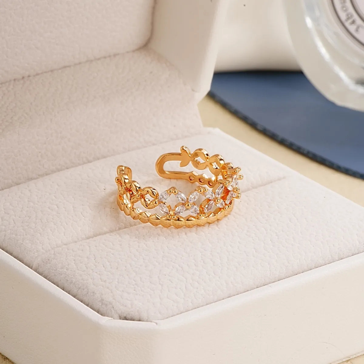 Elegant Simple Style Solid Color Copper Plating Inlay Zircon Gold Plated Open Rings