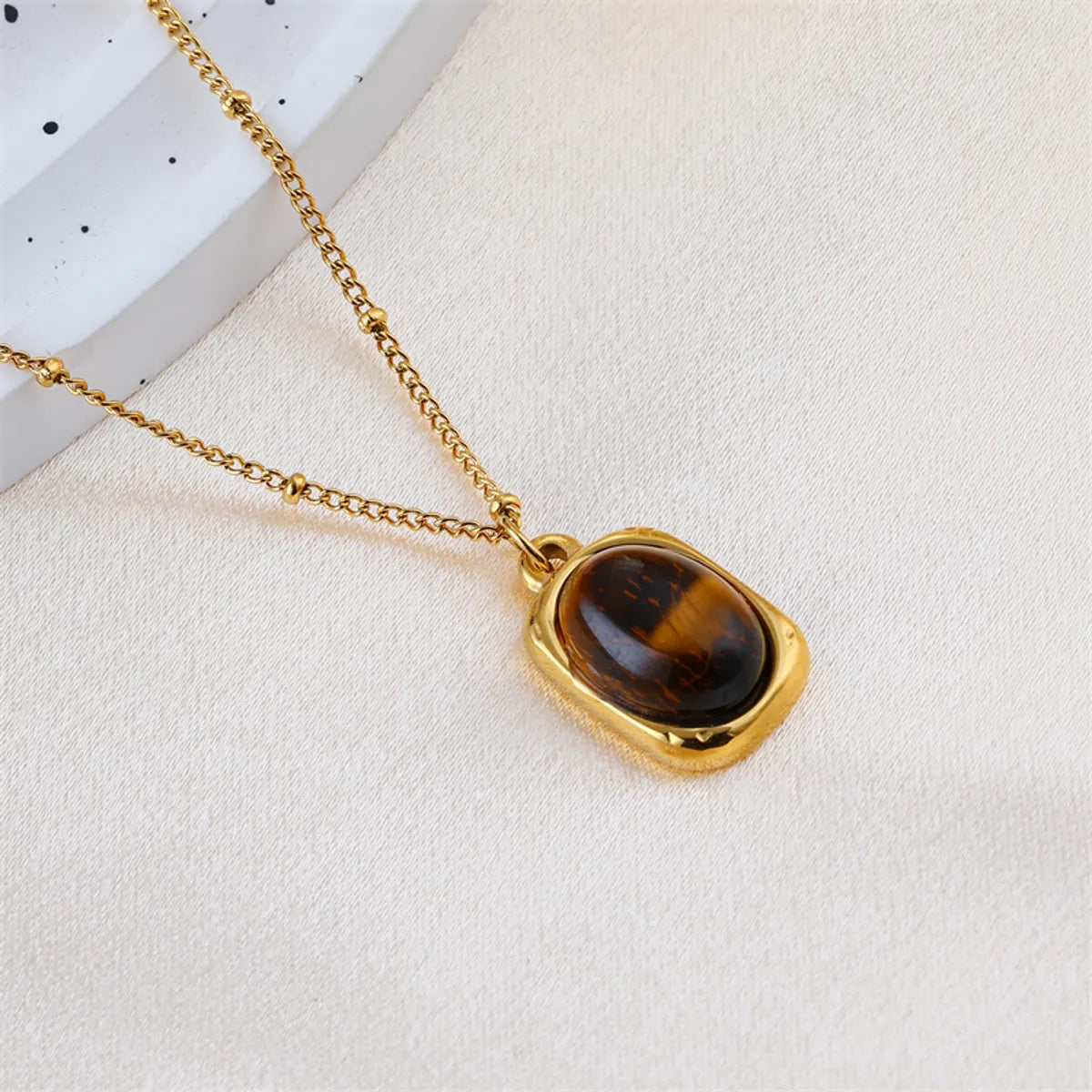 Elegant Simple Style Solid Color Stainless Steel Beaded Plating 18k Gold Plated Pendant Necklace