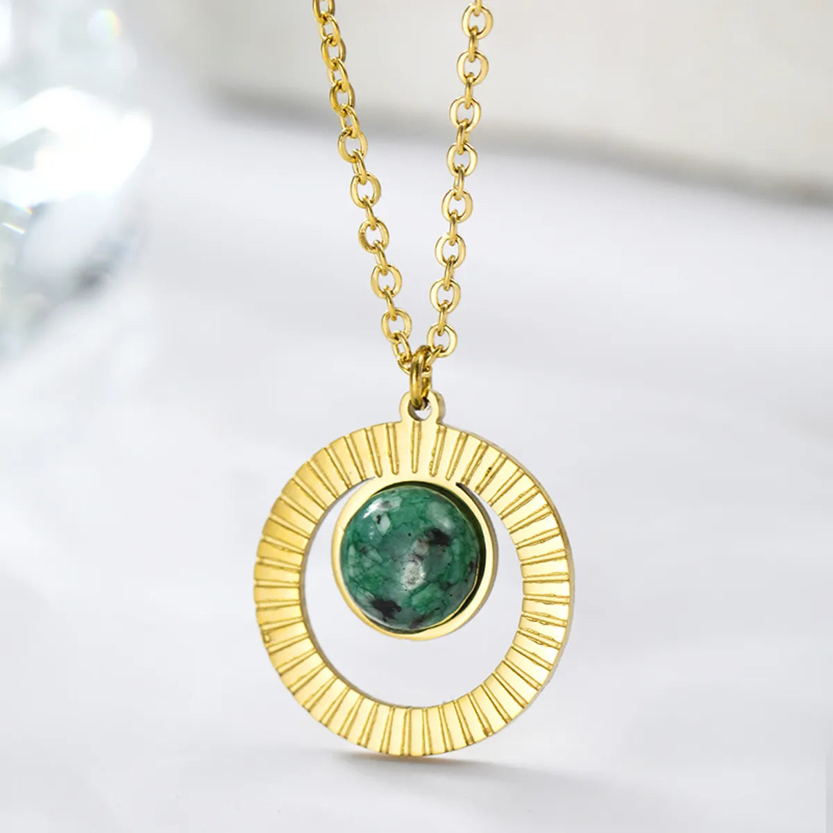 Elegant Simple Style Solid Color Stainless Steel Plating Inlay Natural Stone 18k Gold Plated Pendant Necklace