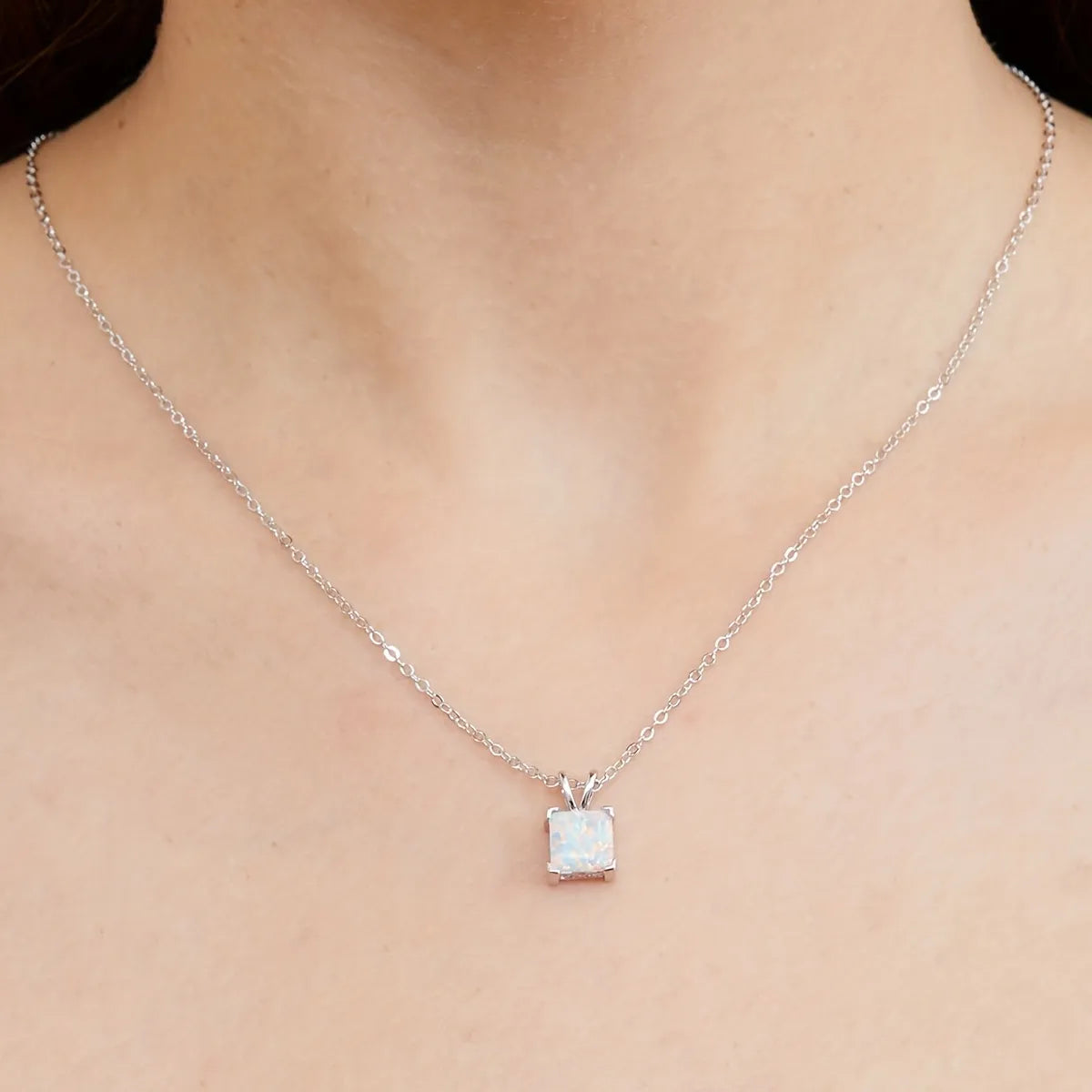 Elegant Simple Style Square Copper Plating Inlay Artificial Gemstones White Gold Plated Pendant Necklace