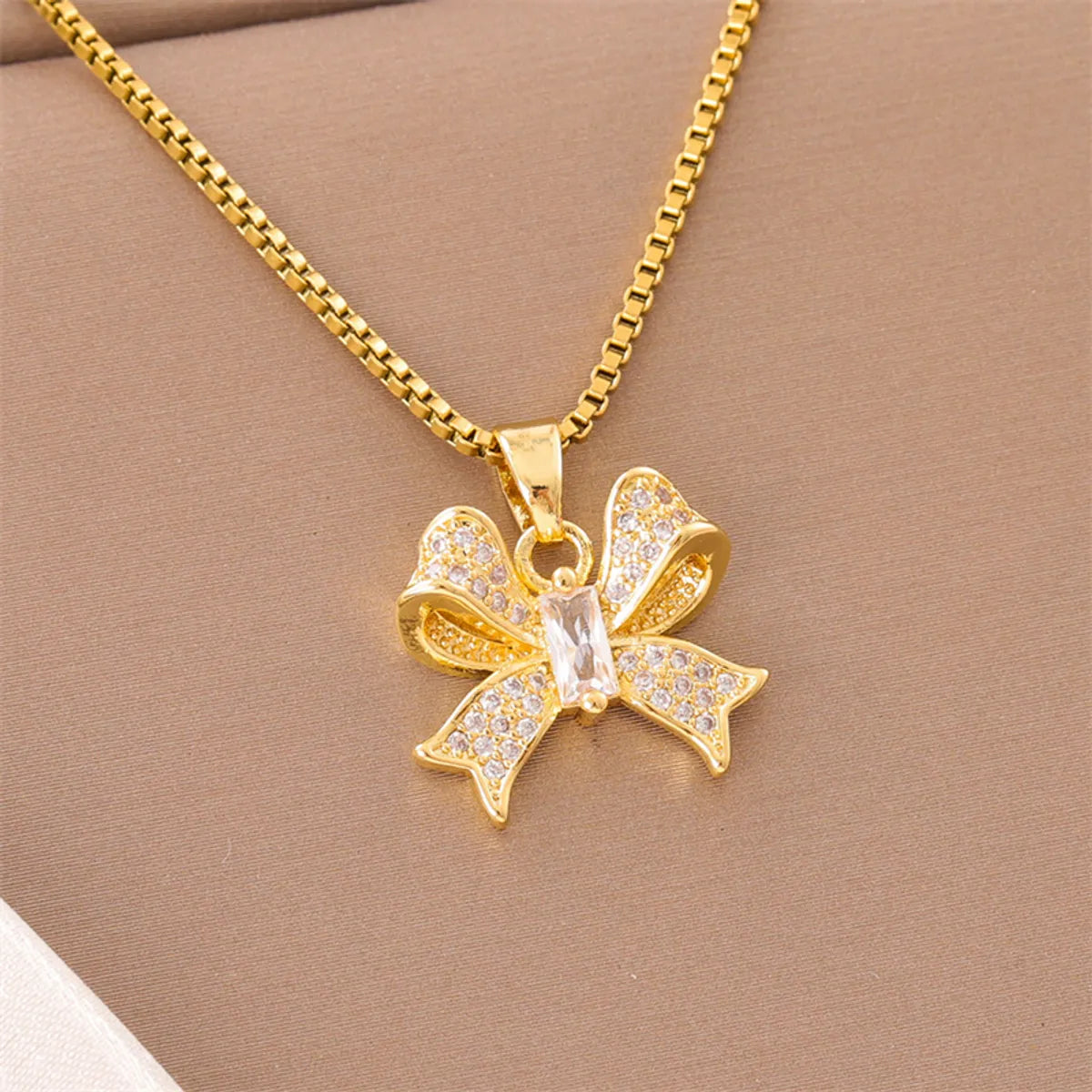 Elegant Simple Style Streetwear Heart Shape Flower Butterfly Stainless Steel Titanium Steel Plating Inlay Zircon 18k Gold Plated Pendant Necklace