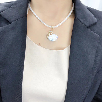 Elegant Simple Style Swan Freshwater Pearl Copper Pendant Necklace