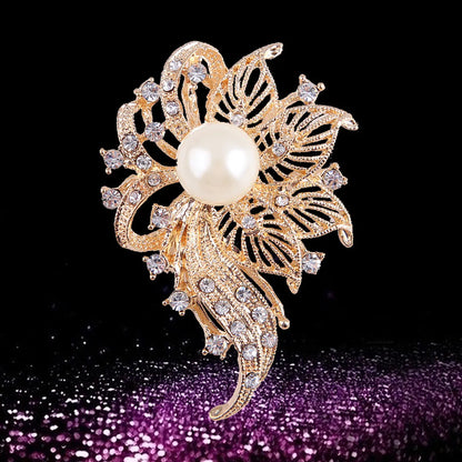 Elegant Star Flower Snowflake Imitation Pearl Alloy Rhinestone Women'S Brooches