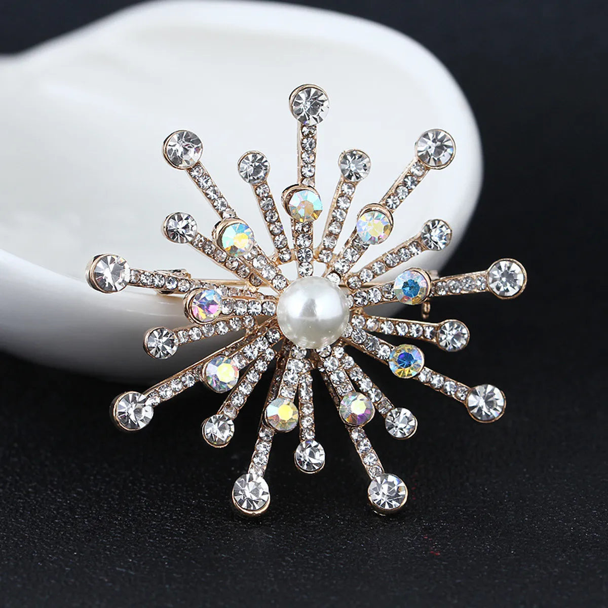 Elegant Star Flower Snowflake Imitation Pearl Alloy Rhinestone Women'S Brooches