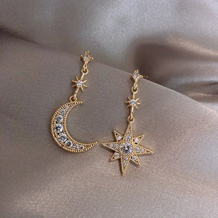 Elegant Star Moon Alloy Plating Inlay Rhinestones Women'S Drop Earrings