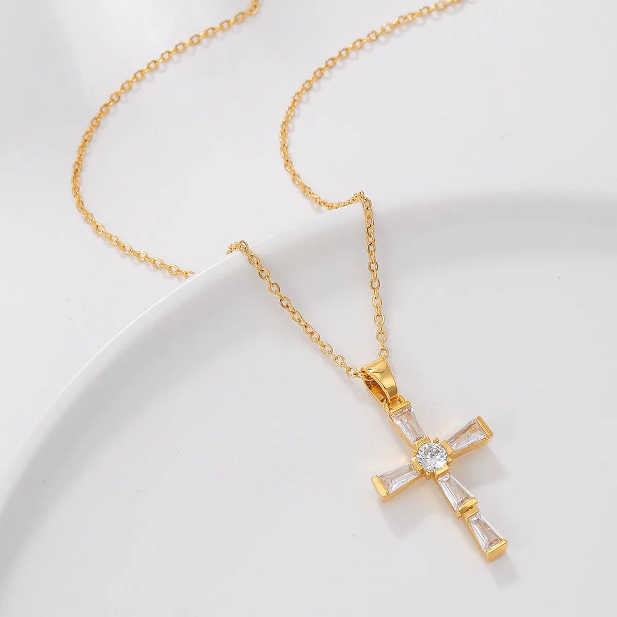 Elegant Streetwear Cross Stainless Steel Copper Plating Inlay Zircon 18k Gold Plated Pendant Necklace