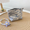 Elegant Streetwear Floral Polyester Square Makeup Bags