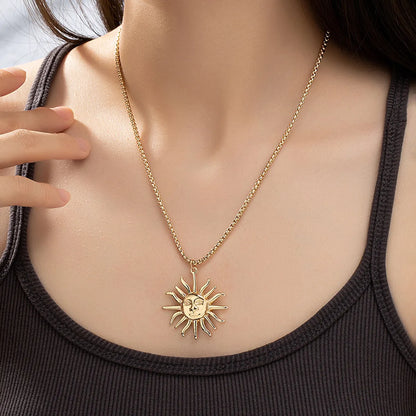 Elegant Sun 14k Gold Plated Alloy Ferroalloy Wholesale Pendant Necklace