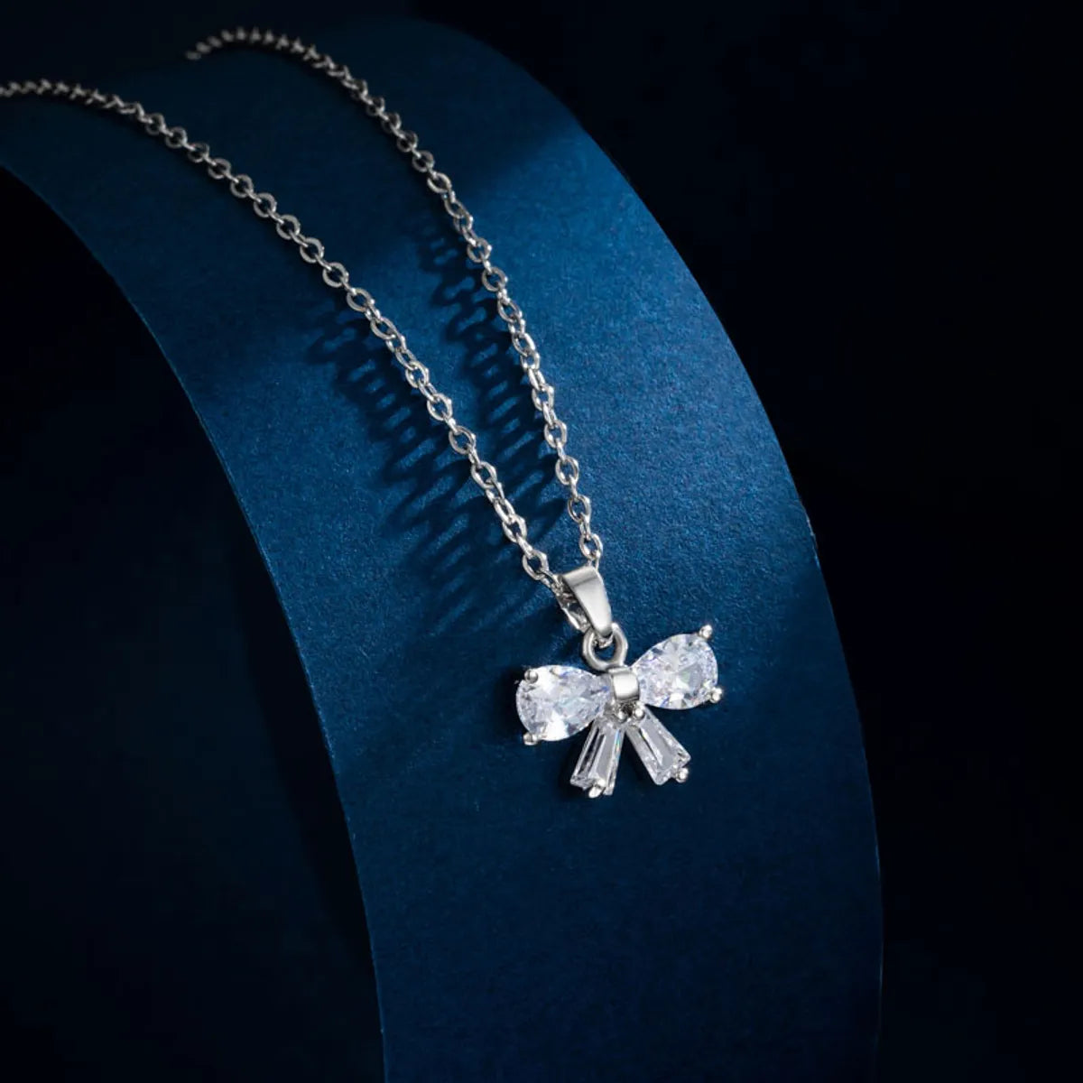 Elegant Sun Butterfly Bow Knot Stainless Steel Titanium Steel Plating Inlay Zircon 18k Gold Plated Gold Plated Pendant Necklace