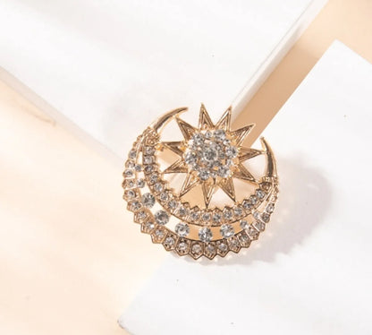 Elegant Sun Moon Alloy Plating Inlay Artificial Diamond Women'S Brooches