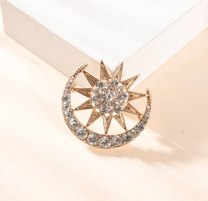 Elegant Sun Moon Alloy Plating Inlay Artificial Diamond Women'S Brooches