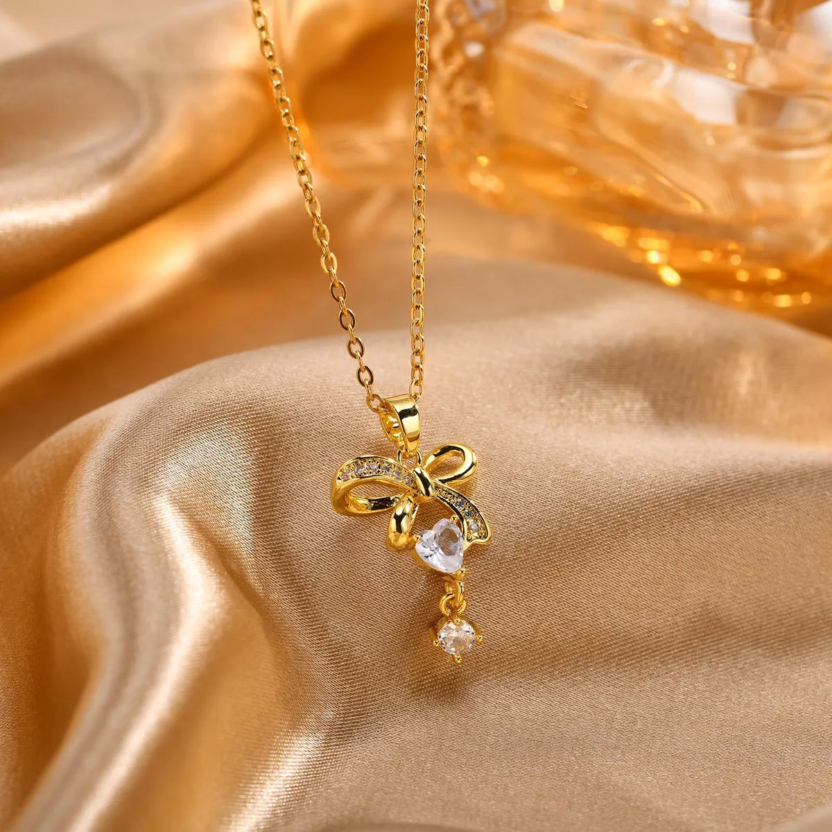 Elegant Sweet Bow Knot Copper Inlay Zircon 18k Gold Plated Pendant Necklace