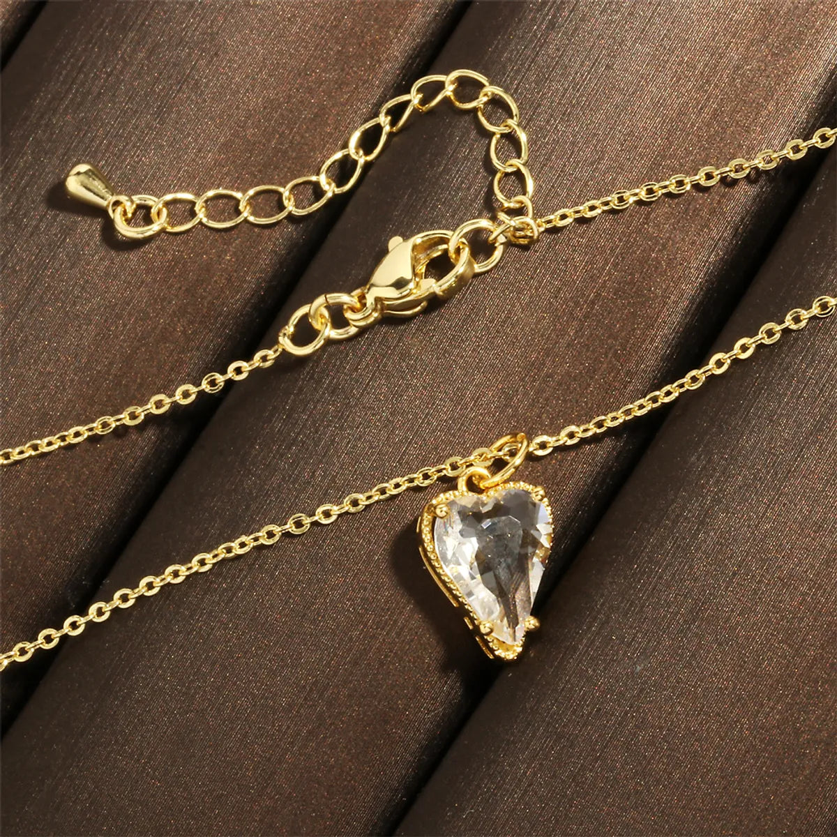 Elegant Sweet Heart Shape Copper Plating Inlay Zircon 18k Gold Plated Pendant Necklace