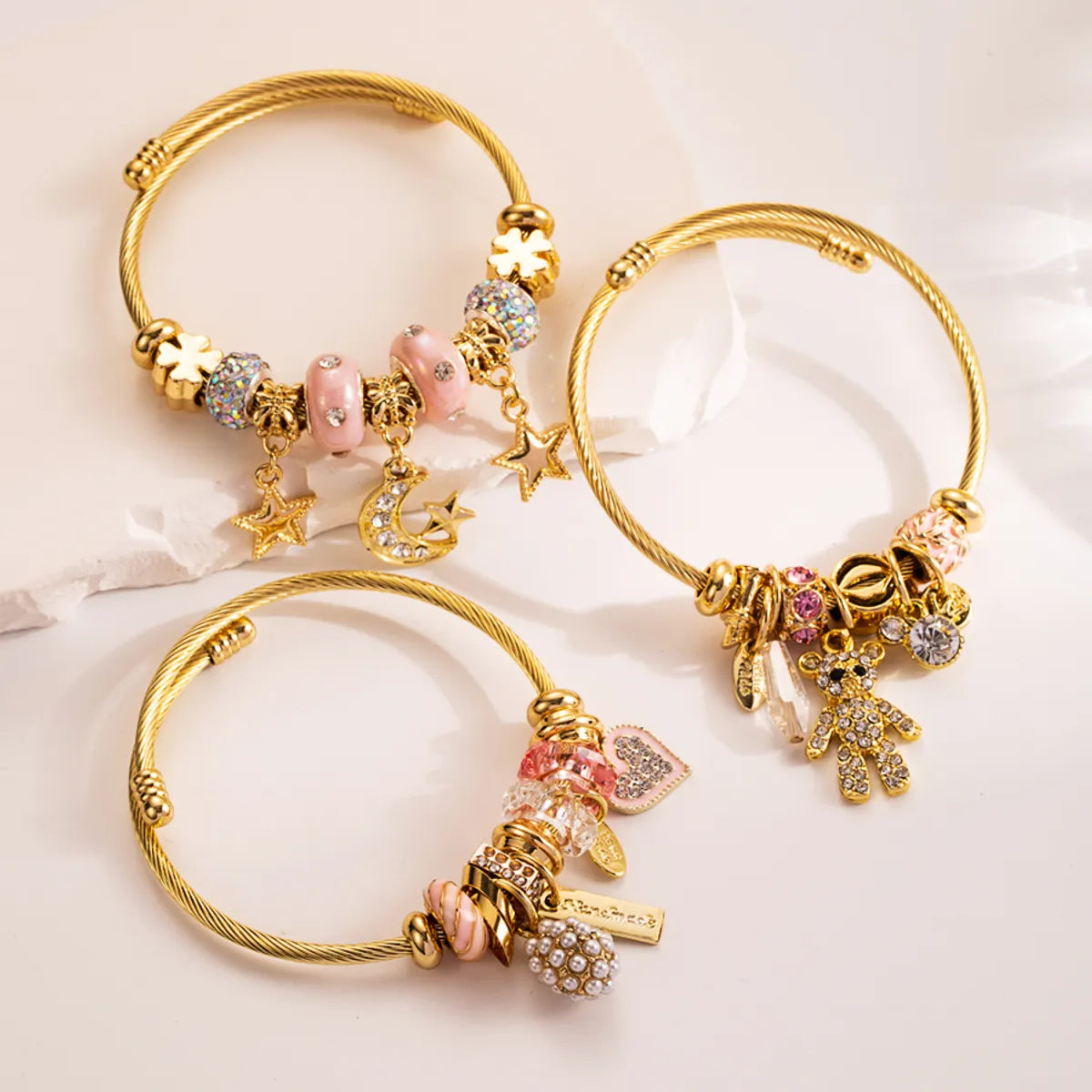 Elegant Sweet Moon Heart Shape Rhinestone Titanium Steel Inlay Rhinestones Gold Plated Bracelets