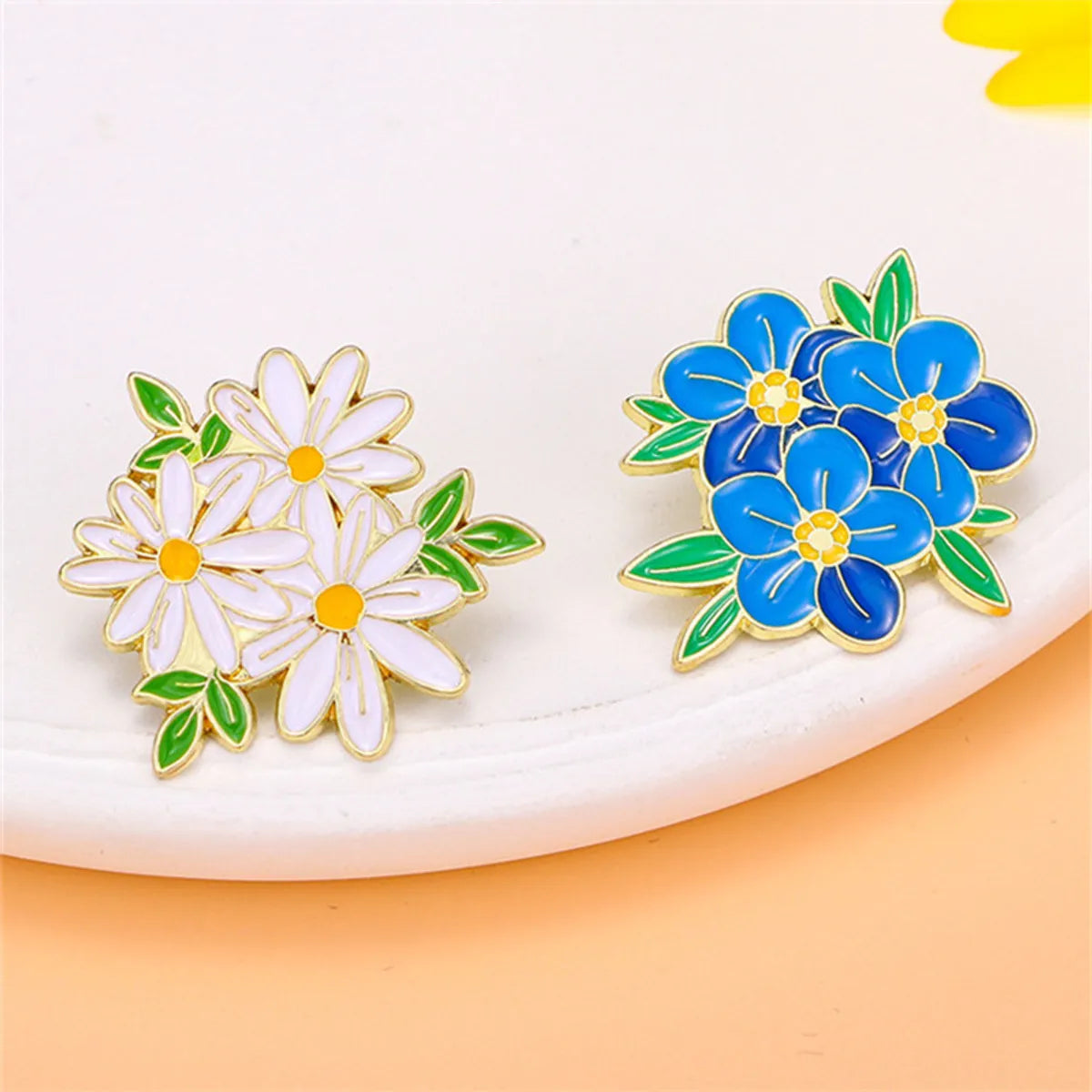 Elegant Sweet Pastoral Flower Alloy Stamping Stoving Varnish Plating Women'S Corsage Brooches Collar Pin