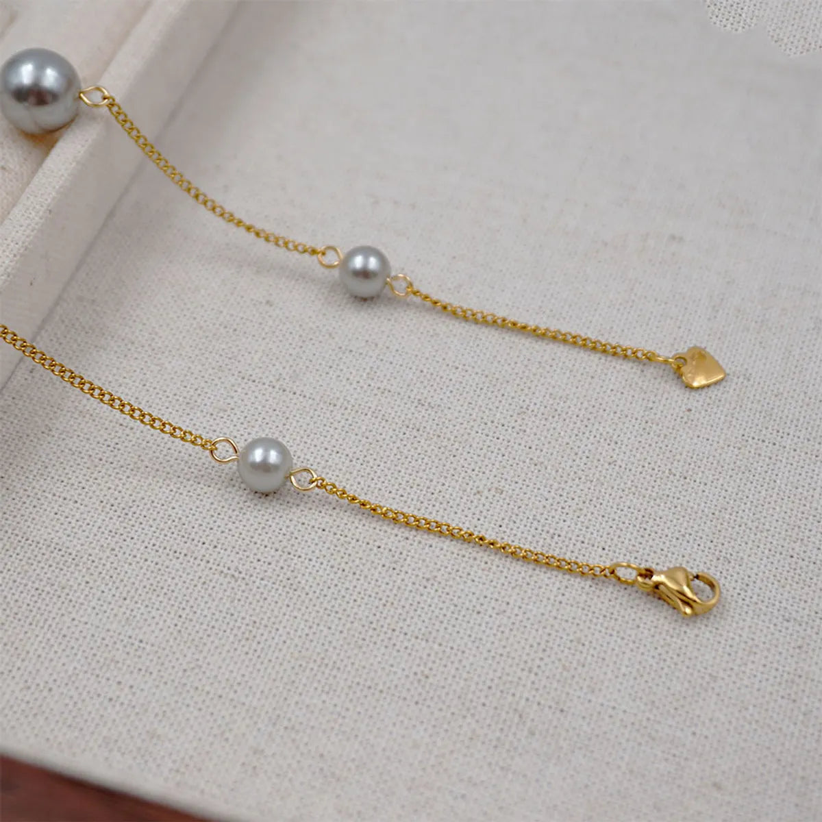 Elegant Sweet Round 304 Stainless Steel Artificial Pearl Titanium Steel Gold Plated Women'S Necklace