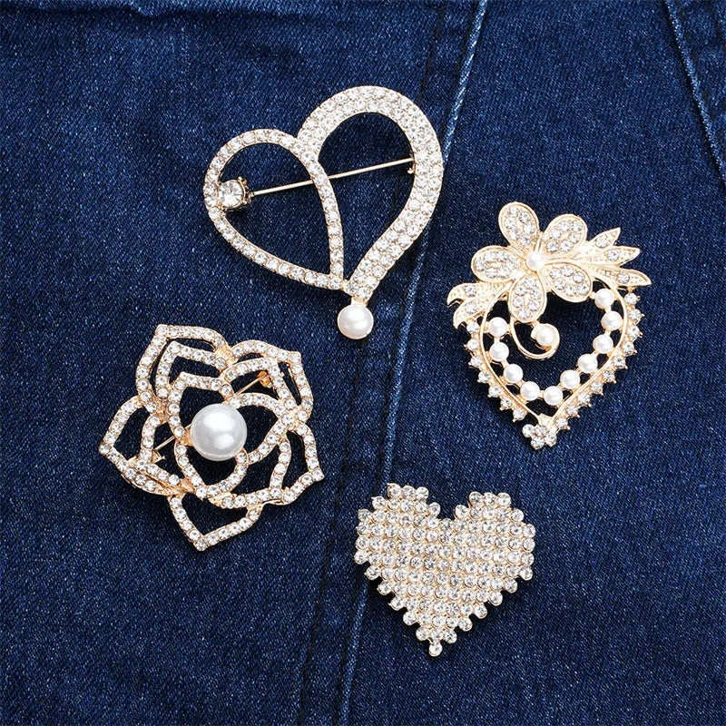 Elegant Sweet Shiny Heart Shape Flower Alloy Inlay Rhinestones Pearl Women'S Brooches