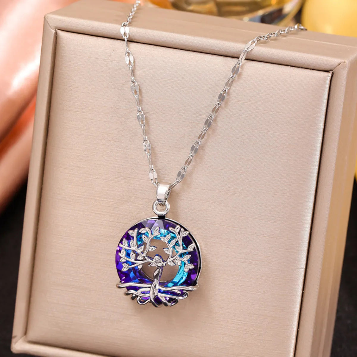 Elegant Sweet Tree Copper Plating Inlay Artificial Crystal Pendant Necklace