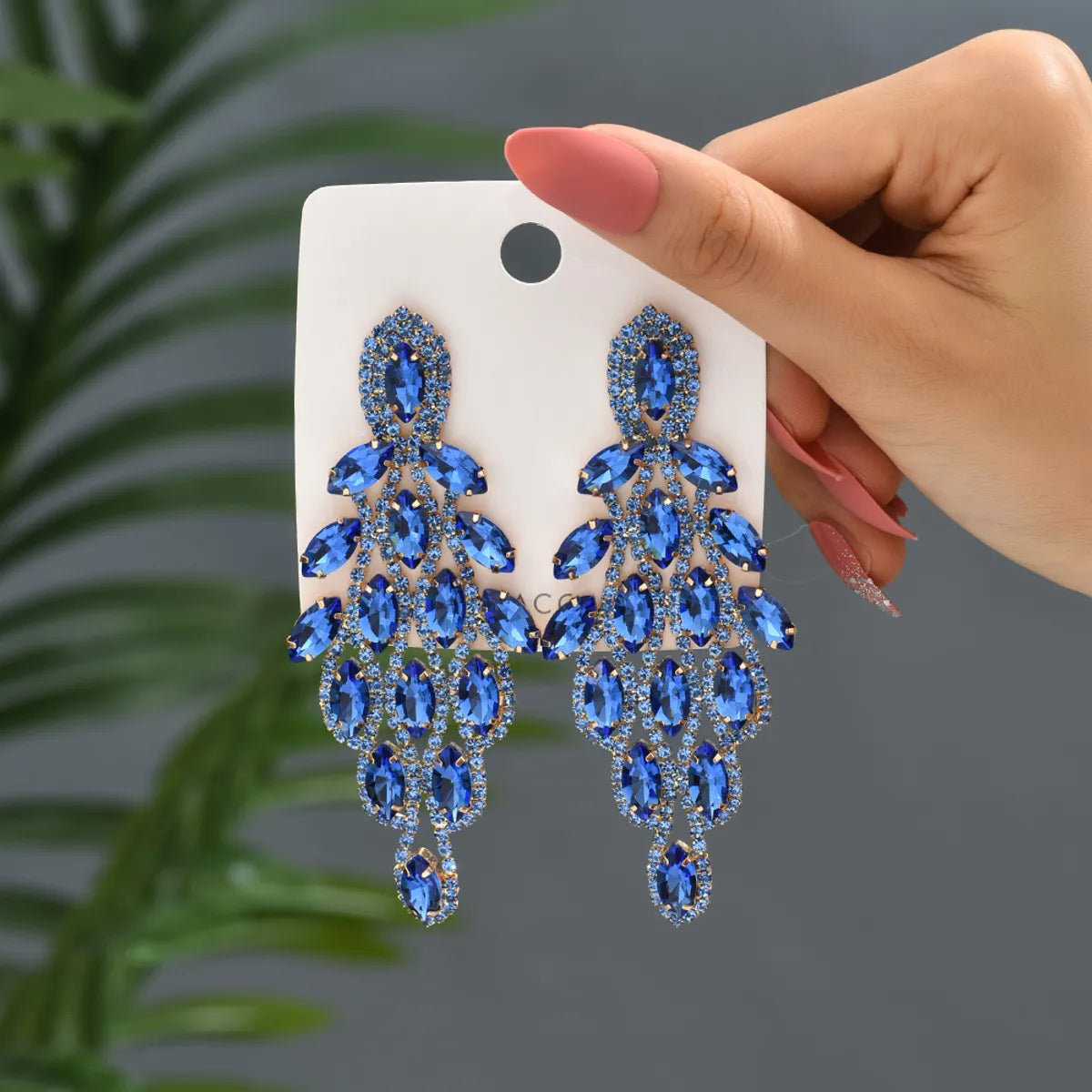 1 Pair Elegant Vacation Leaves Hollow Out Inlay Copper Alloy Artificial Gemstones Drop Earrings