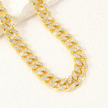 Elegant Vintage Style Solid Color Alloy Chain Inlay Rhinestones Silver Plated Women's Necklace