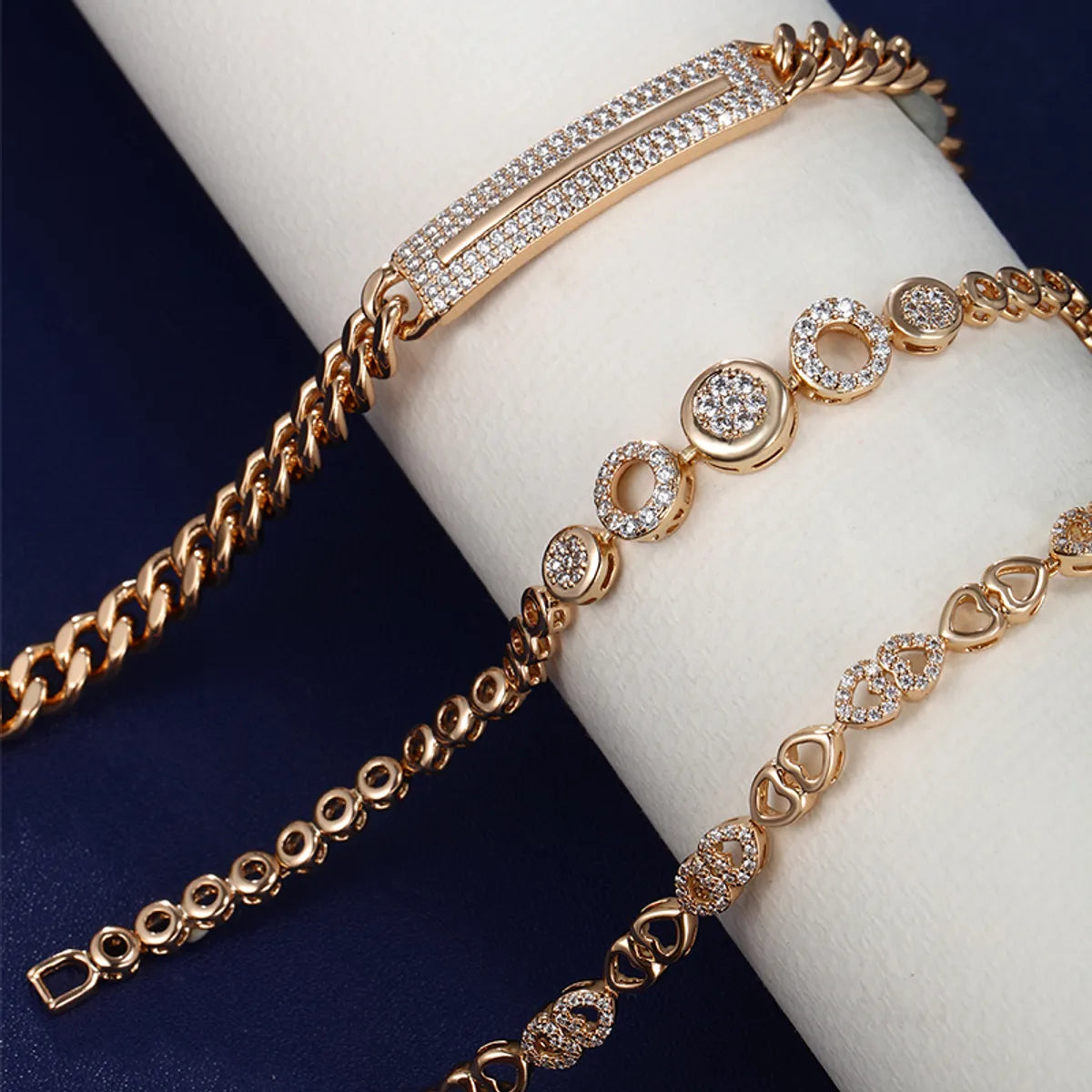 Elegant XUPING Simple Style Round Heart Shape Rectangle Alloy Copper Plating Inlay Artificial Diamond 18K Gold Plated Women'S Bracelets