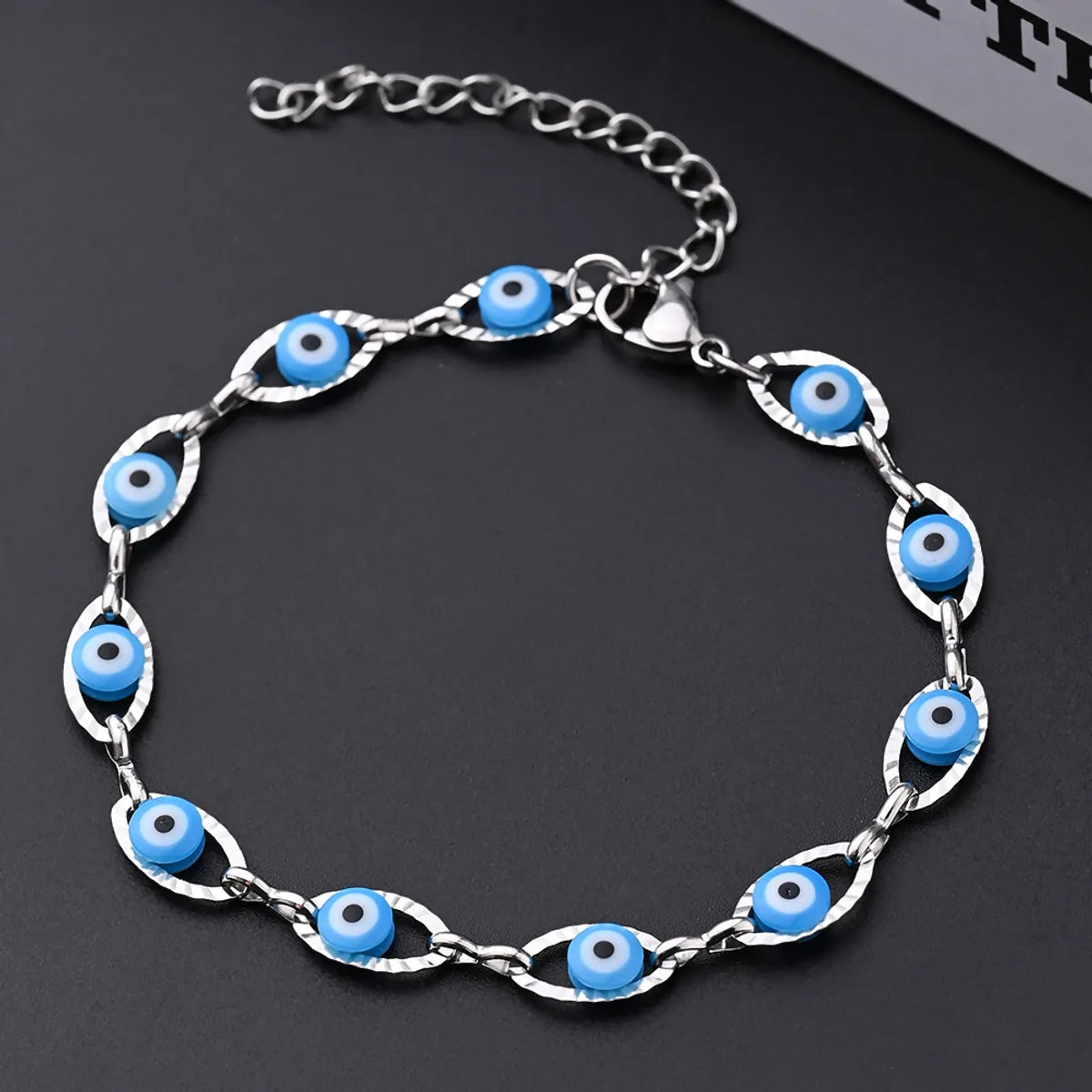 Ethnic Style Classic Style Artistic Slidable Devil'S Eye Oval 304 Stainless Steel Bracelets In Bulk