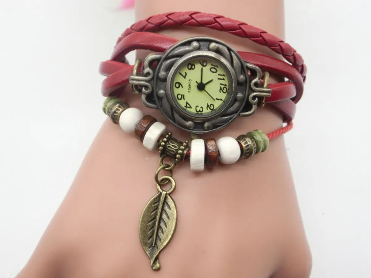 Ethnic Style Leaf Buckle Quartz Women'S Watches