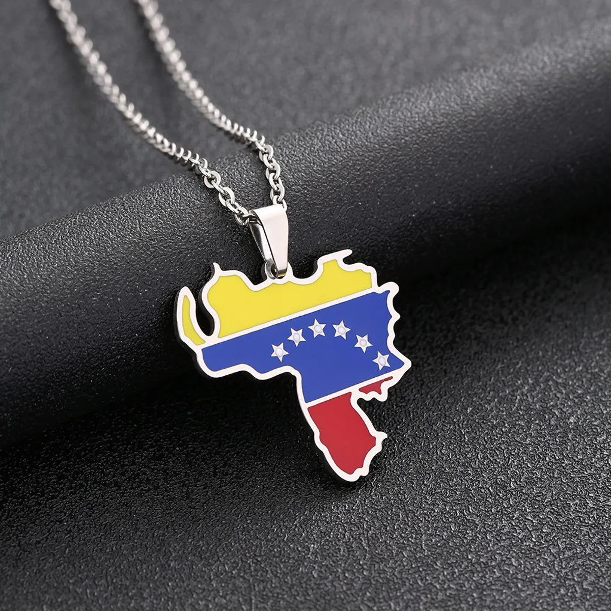 Ethnic Style Map Flag 201 Stainless Steel 304 Stainless Steel Enamel Plating None 18K Gold Plated Unisex Pendant Necklace