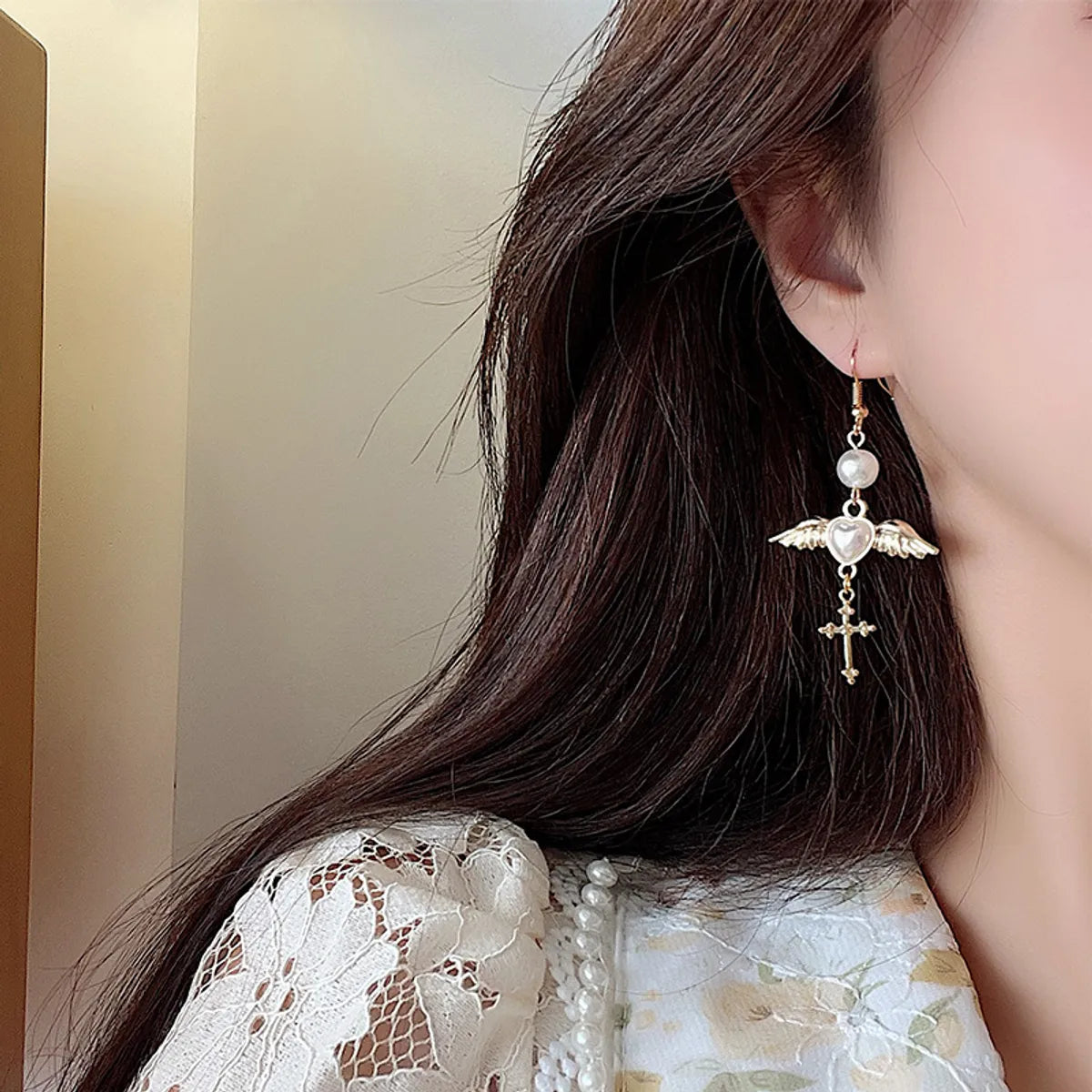 Ethnic Style Wings Alloy Plating Inlay Artificial Pearls Women's Drop Earrings Ear Clips