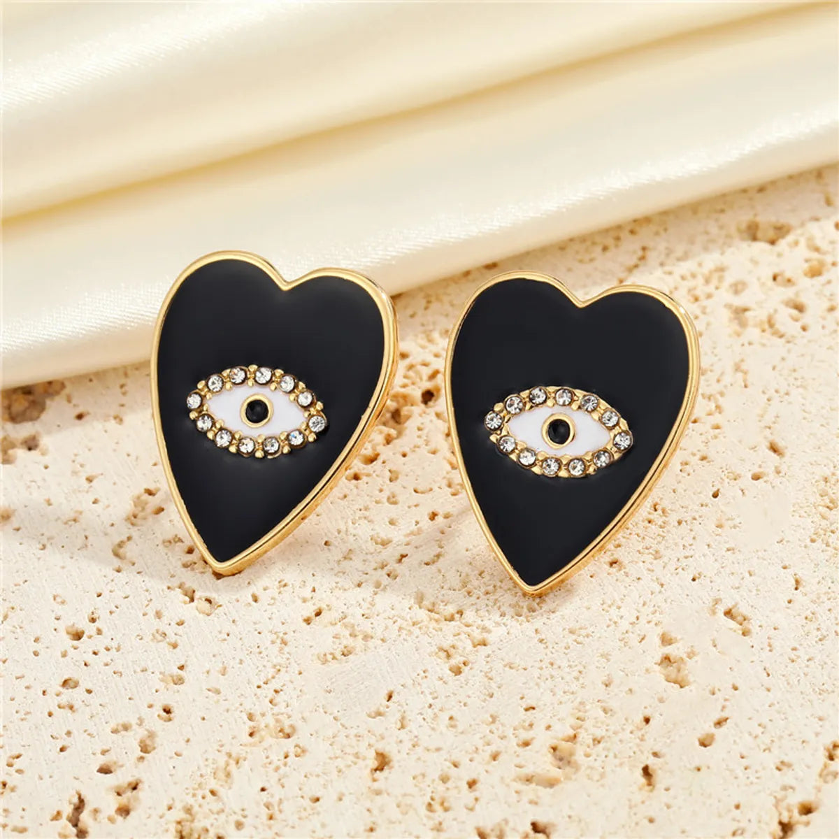 European And American Jewelry Personality Peach Heart-Shaped Eyes Diamond Earrings Creative Earrings