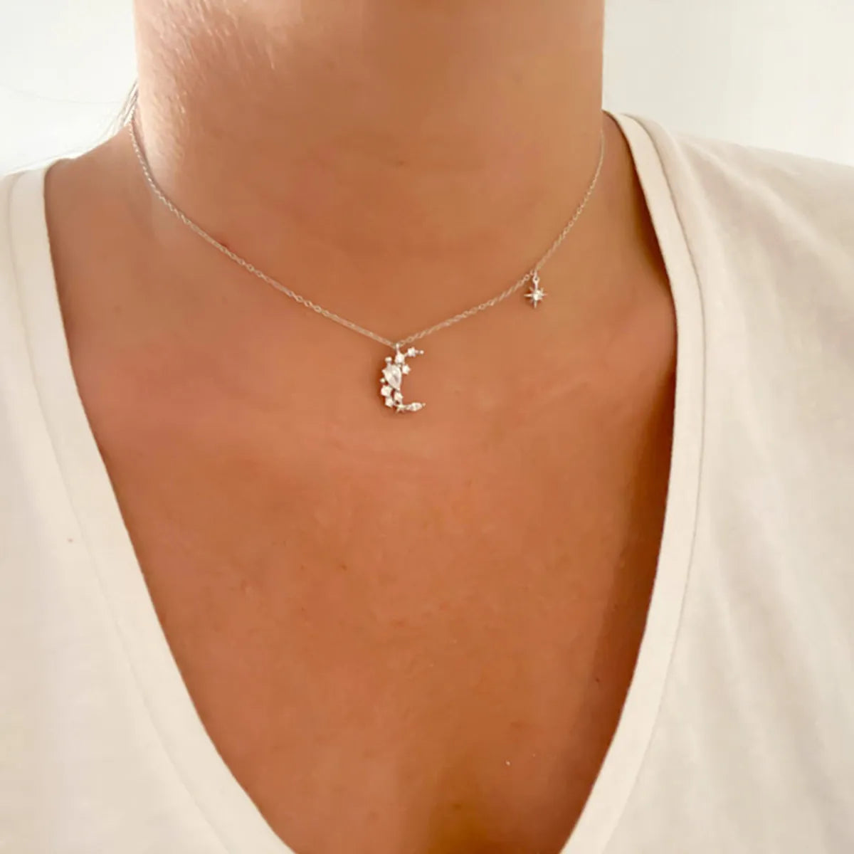 European And American S925 Silver Inlaid Zircon C-shaped Moon Clavicle Chain