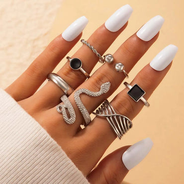 European And American Simple Snake-Shaped Retro Ethnic Style Black Dripping Oil Zodiac Twist Ring 7-Piece Set