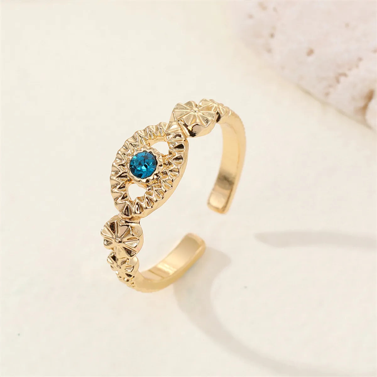 European Retro Simple Full Diamond Hollow Eye Ring Open Ring Female