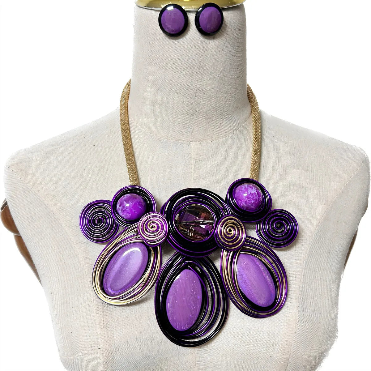 Exaggerated Baroque Style Round Resin Aluminum Inlay Artificial Gemstones Women'S Jewelry Set