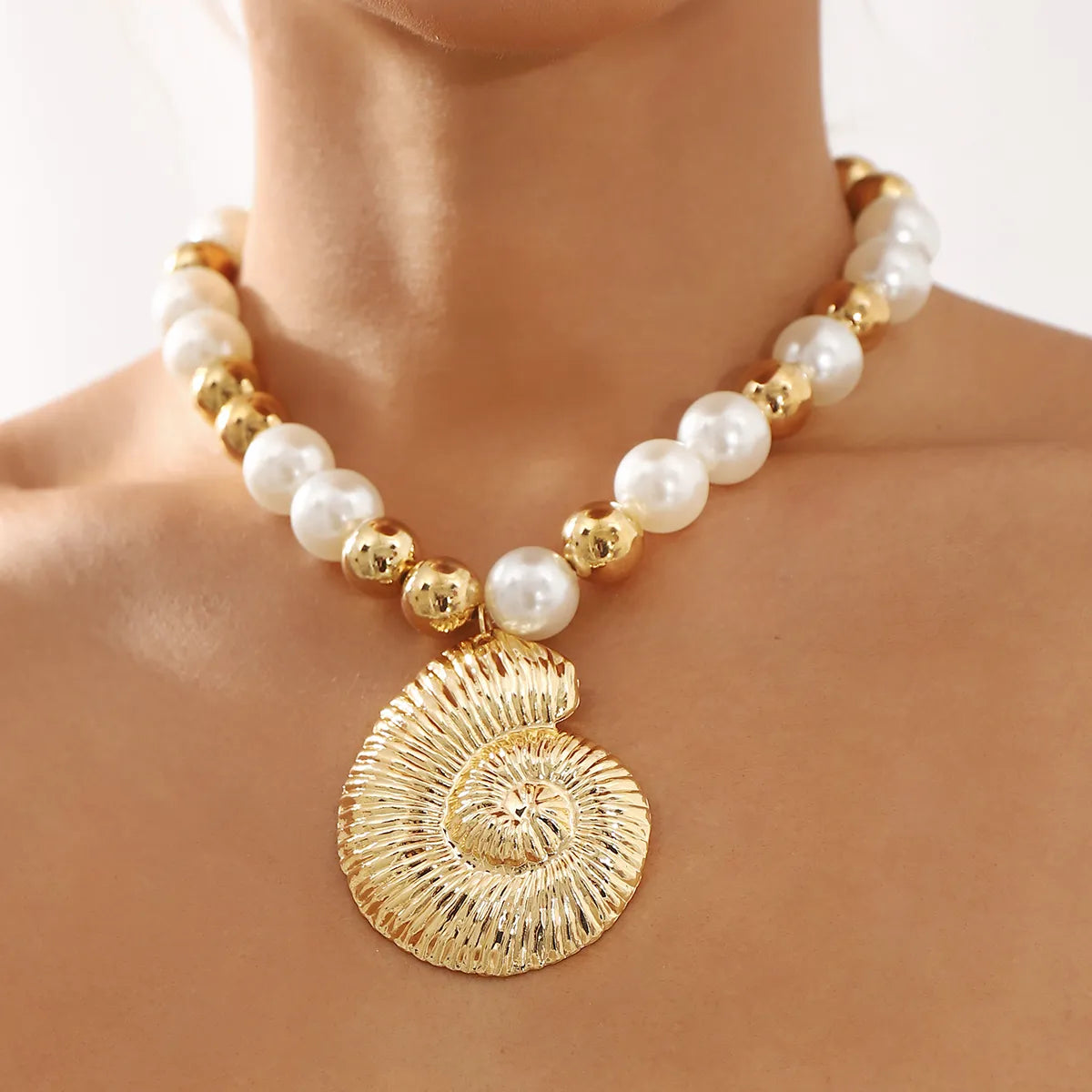 Exaggerated Beach Conch Heart Shape CCB Imitation Pearl Alloy Wholesale Pendant Necklace