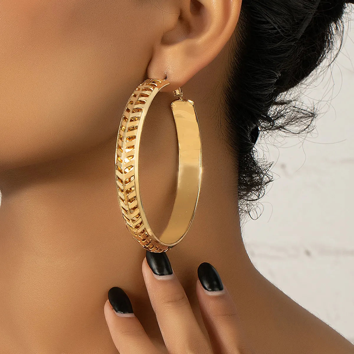 Exaggerated Circle Alloy Plating Women's Hoop Earrings 1 Pair