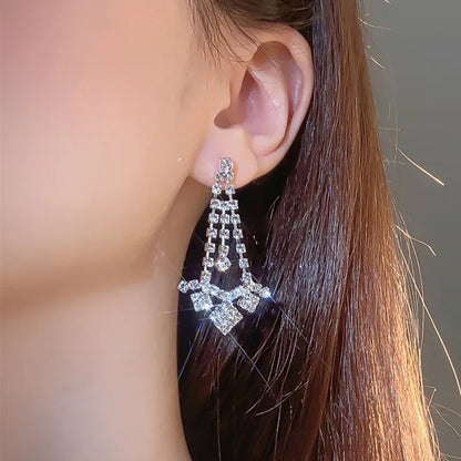 1 Pair Exaggerated Geometric Rhinestone Ear Studs