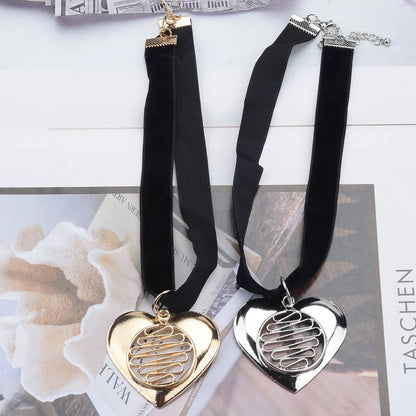 Exaggerated Heart Shape Alloy Cloth Patchwork Women's Pendant Necklace