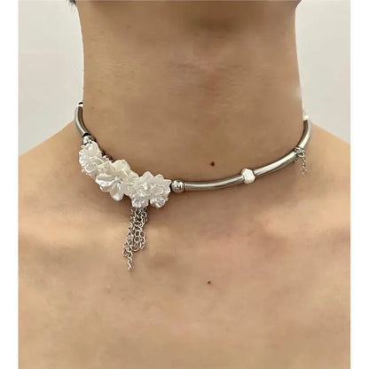 Exaggerated IG Style Flower Alloy Wholesale Choker