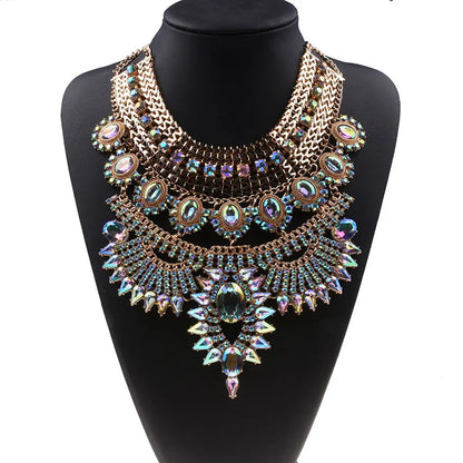 Exaggerated Luxurious Geometric Alloy Inlay Artificial Crystal Women'S Necklace