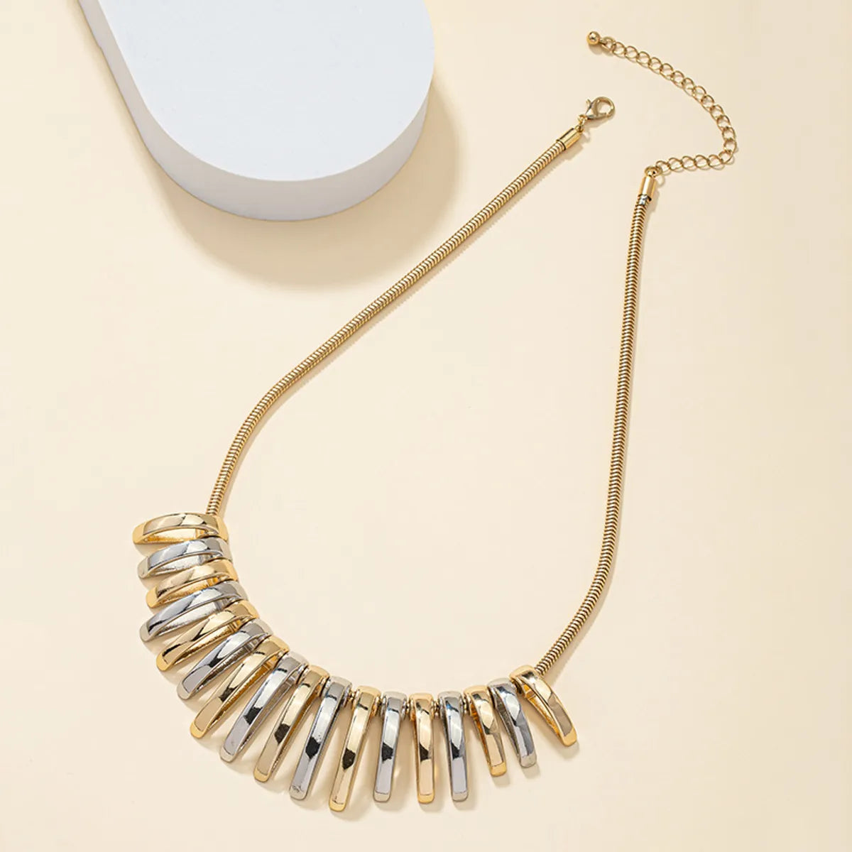 Exaggerated Modern Style Classic Style Geometric Alloy Wholesale Pendant Necklace