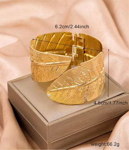 Exaggerated Modern Style Leaves Alloy Women'S Bangle