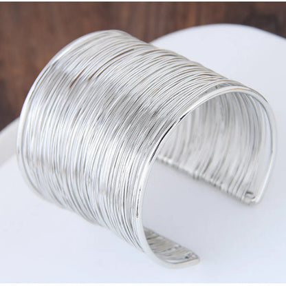 Exaggerated Round Alloy Braid Women's Bangle