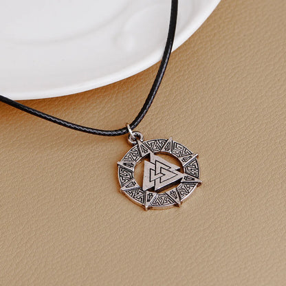 Explosion Triangle Necklace Nordic Viking Retro Valknut Scandinavian Pirate Necklace Wholesale Nihaojewelry