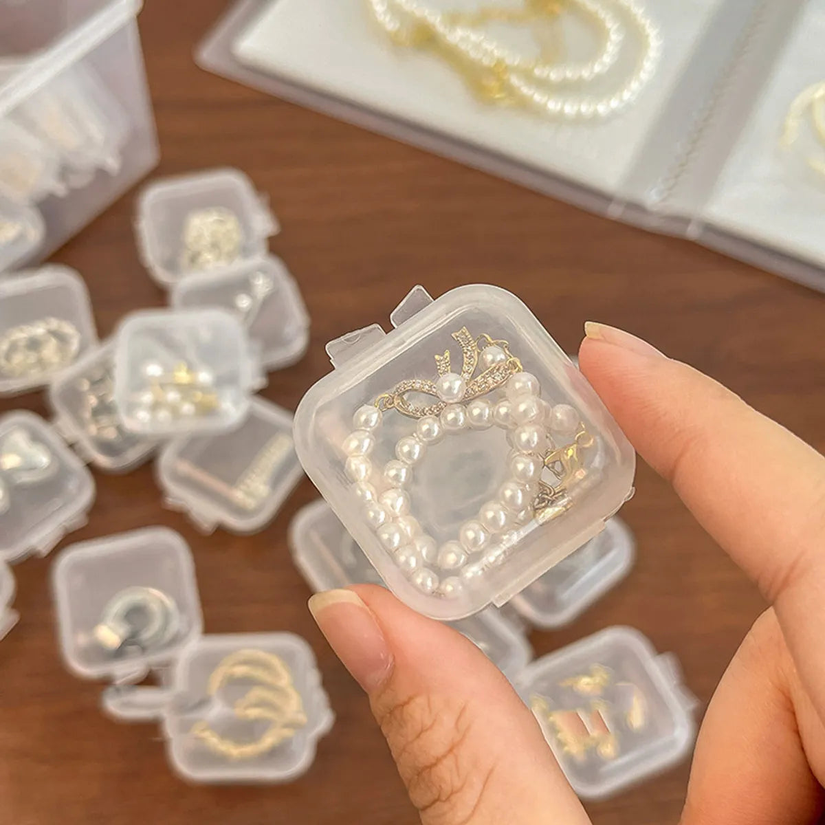 Factory Direct Plastic Transparent Small Square Box Jewelry Box Earplugs Small Box Jewelry Mini Storage Box Can Be Fixed LOGO