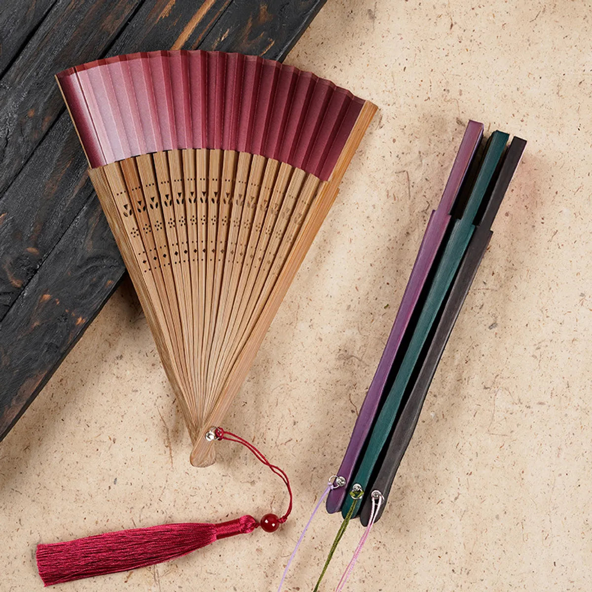 Fan Folding Fan Antique Style Women'S Solid Color Gradient Golden Green Summer Portable Jianghu Japanese Fan Wholesale