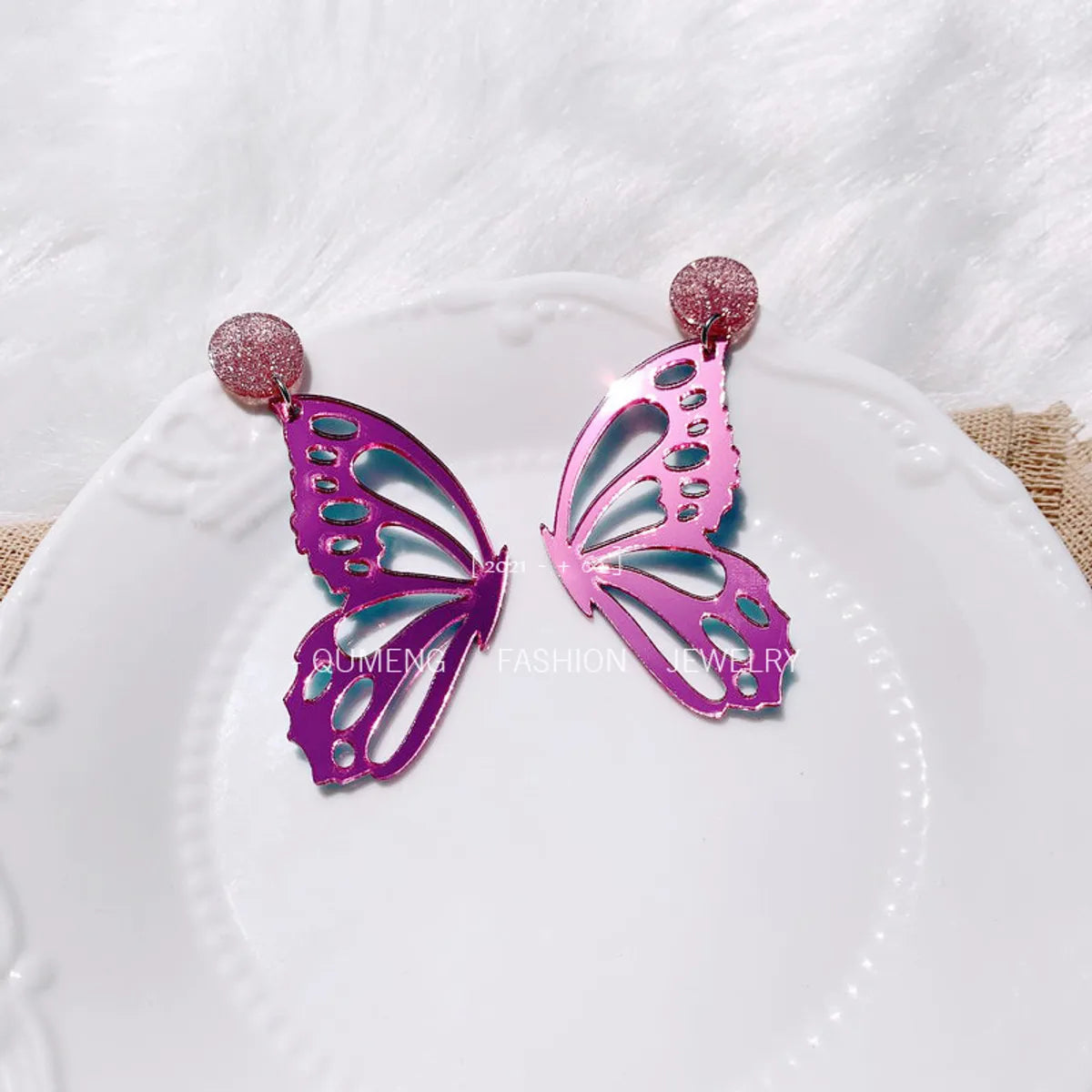 Fashion Acrylic New Earrings Left And Right Separated Butterfly Wings Hollow Earrings