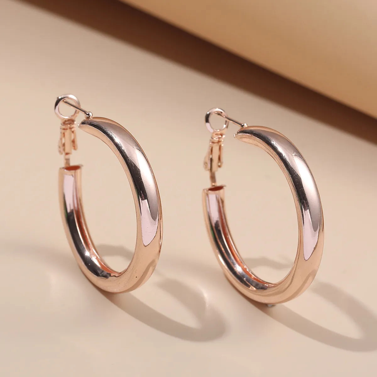 Retro C Shape Plating Alloy No Inlaid Earrings