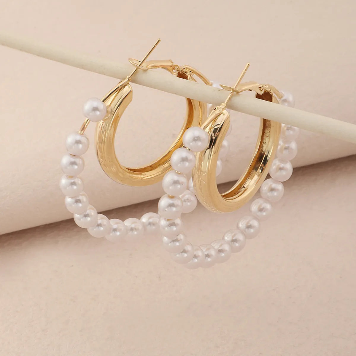 Fashion Alloy Pearl Circle Earrings Simple Sweet Women's Jewelry