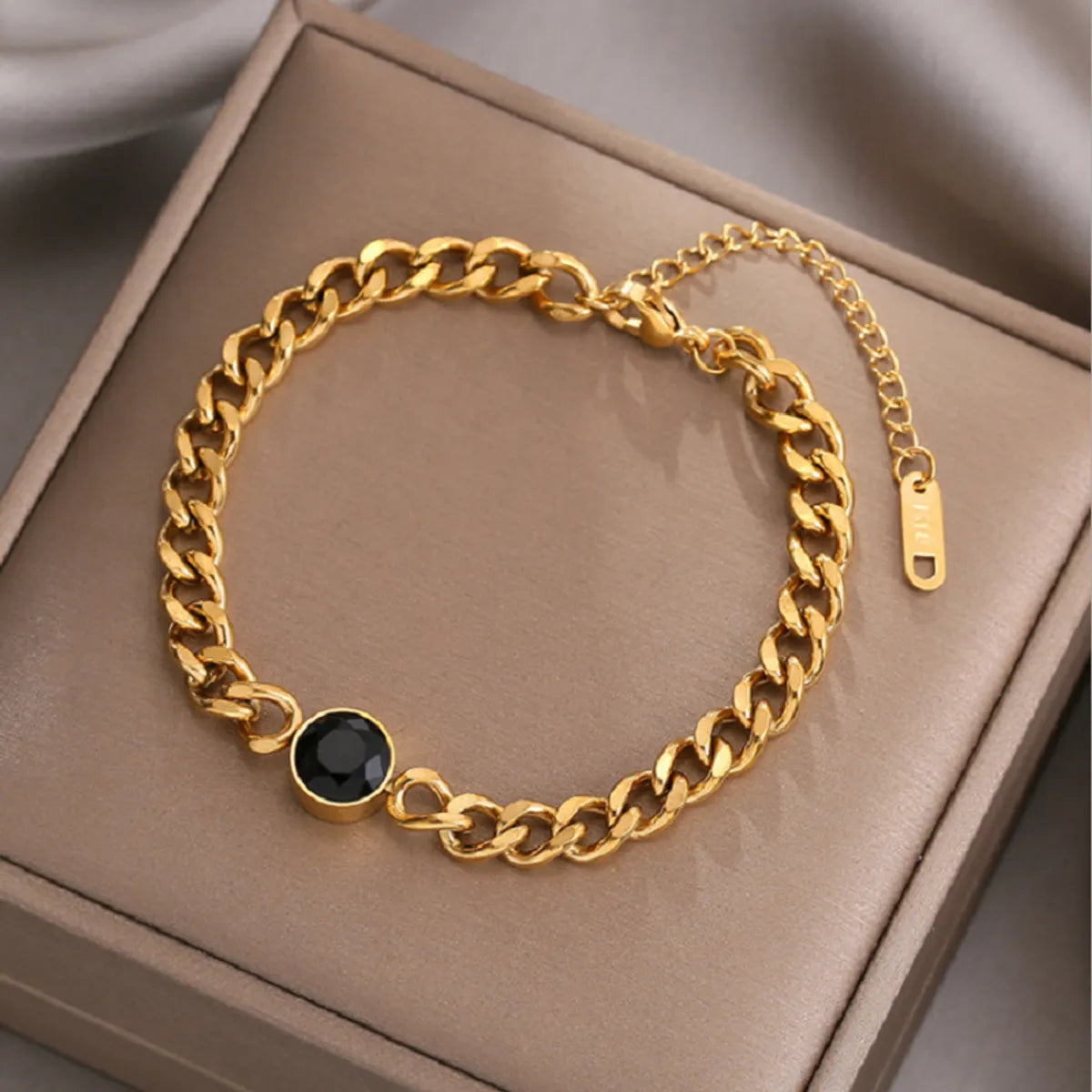 Fashion Black Round Titanium Steel Bracelet Fashion Bracelet Wholesale